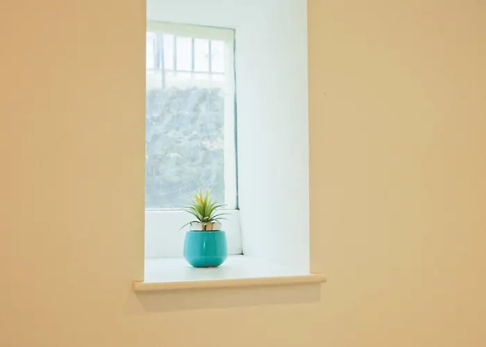 Spacious Boutique Clifton King Size Bed Apartmán