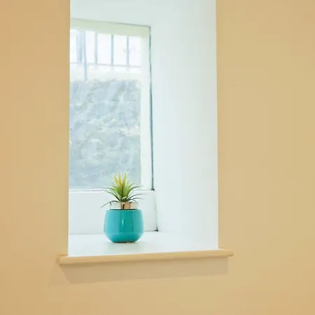 Spacious Boutique Clifton King Size Bed Διαμέρισμα